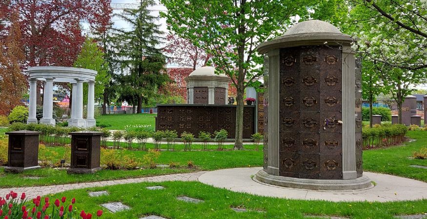 Woodlawn Memorial Park